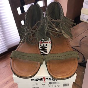 Minnetonka Havana Loren summer sandal